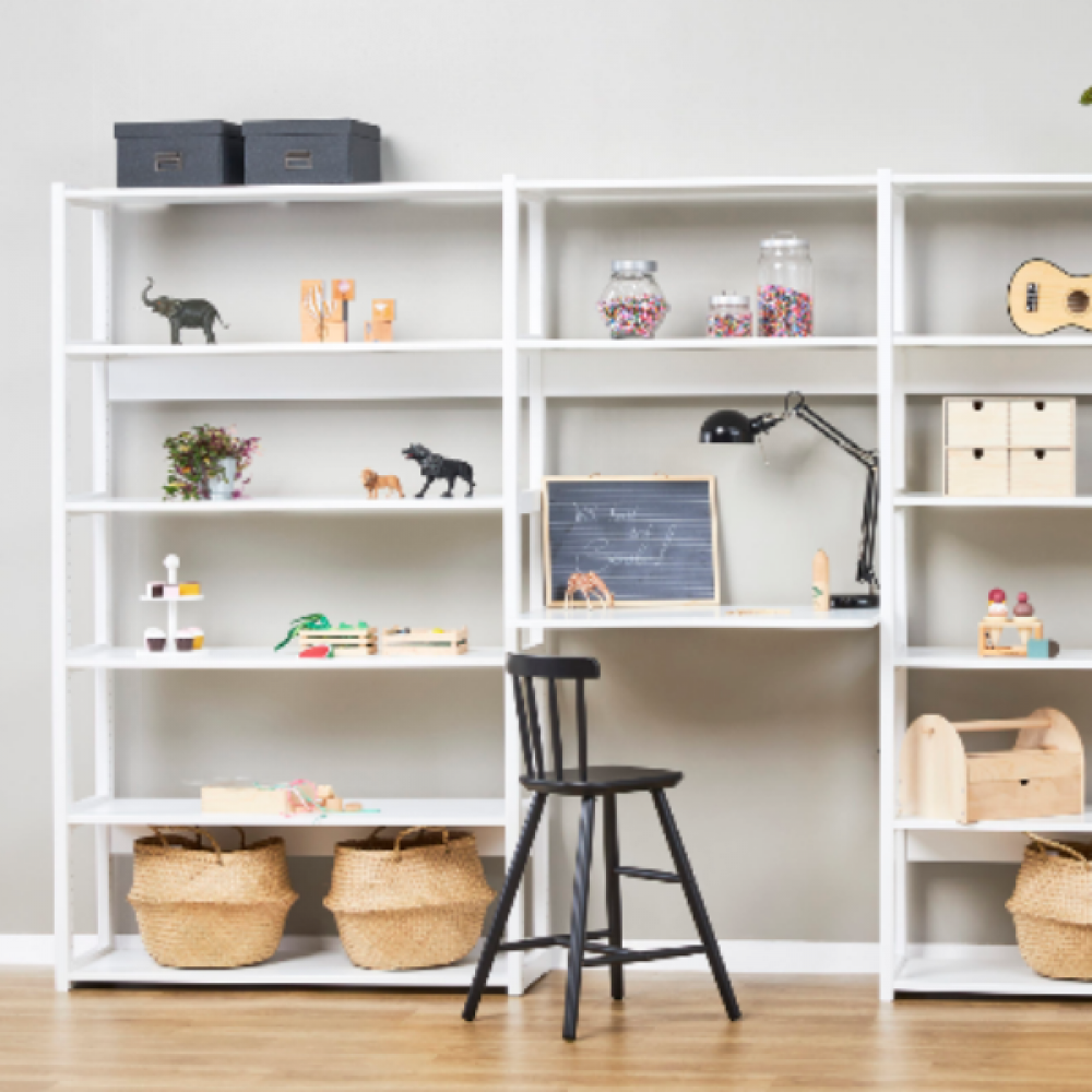 3 Sektioner m/14 hylder og 80 cm skriveplade